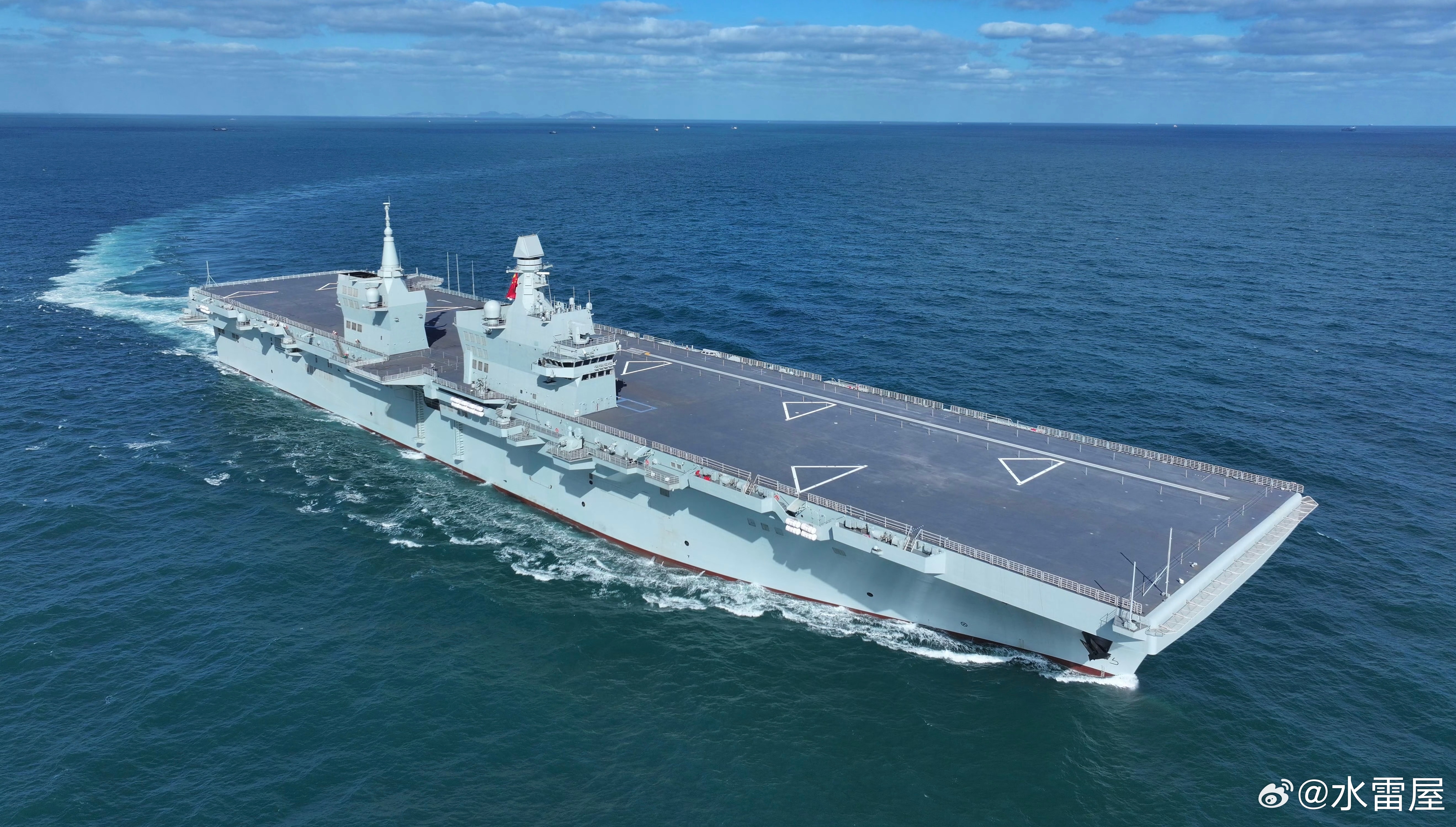 浅析076·下（付费）之前在上篇网页链接中主要围绕076的主尺寸、舰体与上建设计