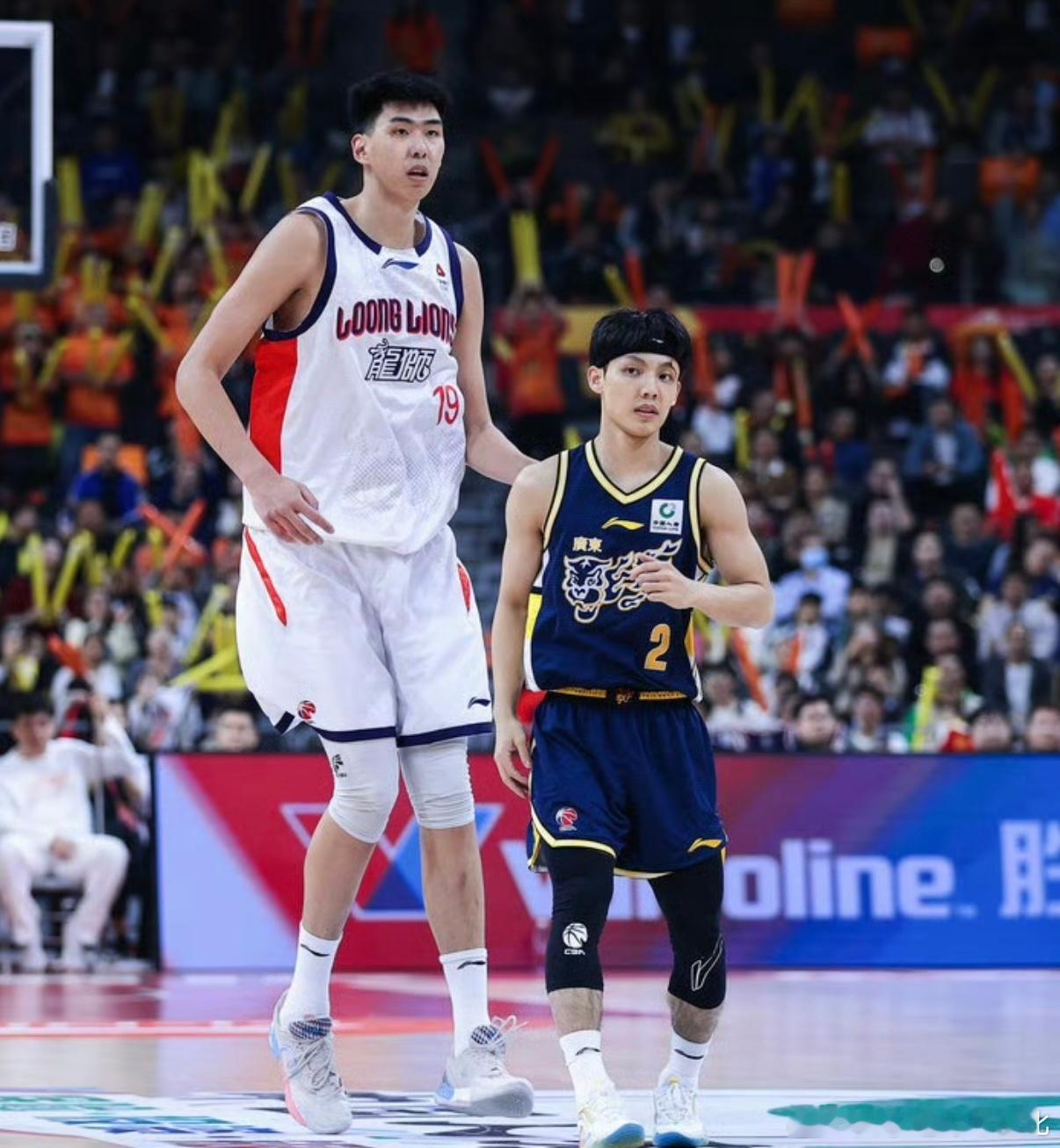 风雪压我好几年广州男篮广东男篮 恭喜徐昕入选第四轮的最佳阵容 