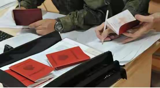 俄罗斯征兵的意外承诺
 
俄罗斯这次征兵，做了一个让所有人都意外的承诺。13.5