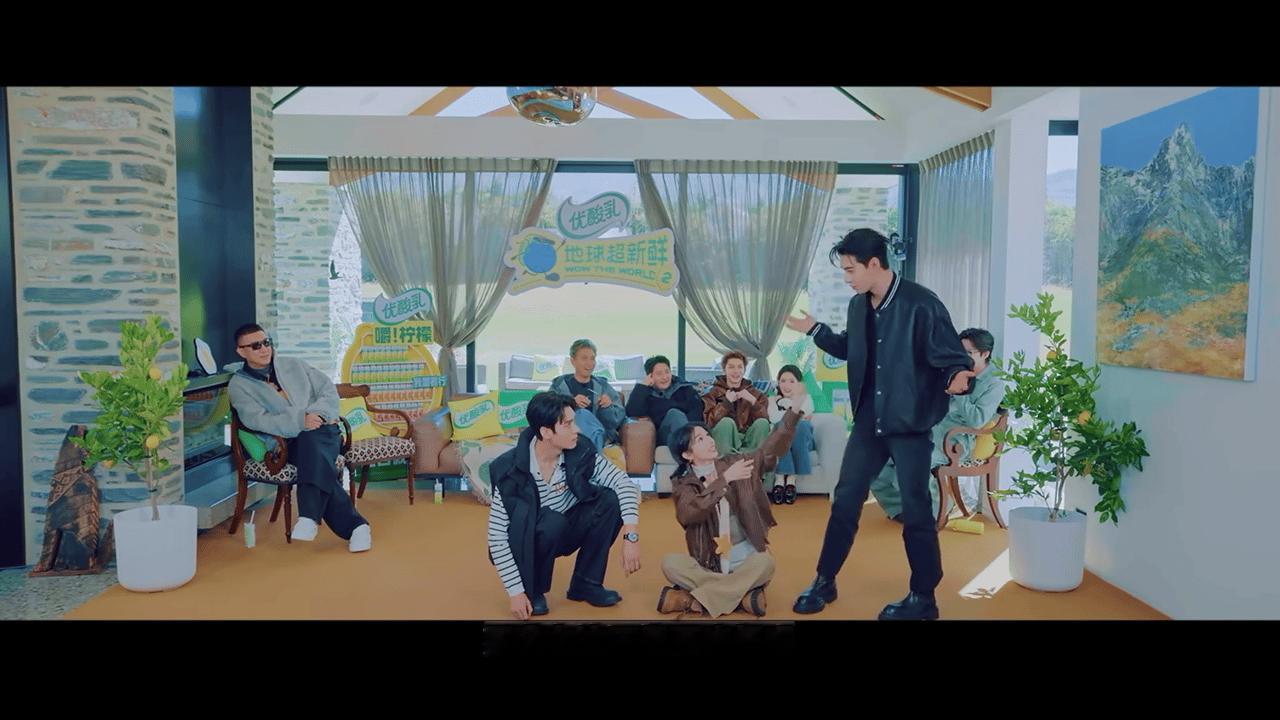 龚俊陈星旭周也两男抢一女龚俊吃陈星旭的醋本以为只是简单游戏环节，没想到上演酸甜小