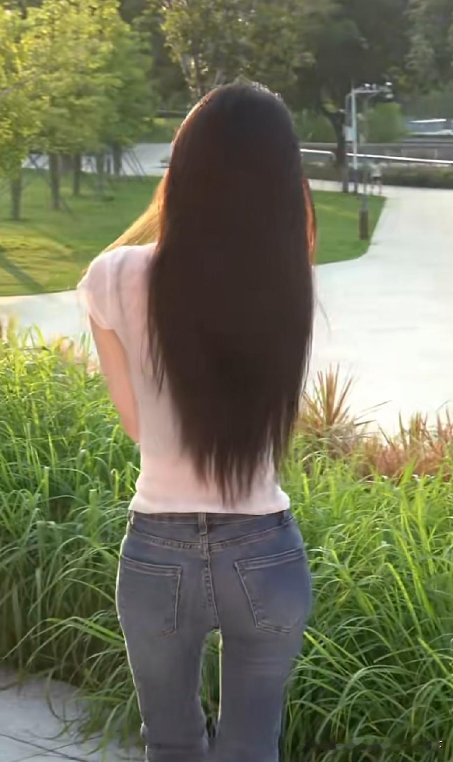 少和旁人对比，守好自己的小日子
 
从前我总爱不自觉和身边人比较，看别人事业顺遂
