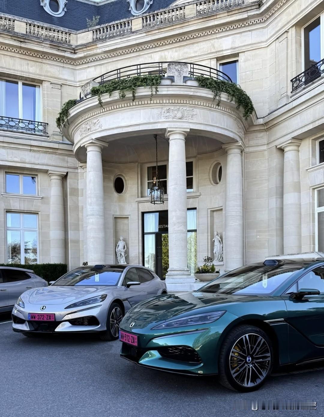 1-2月，比亚迪出口新能源车13.51万辆
1-2月，奇瑞出口新能源车4.4万辆