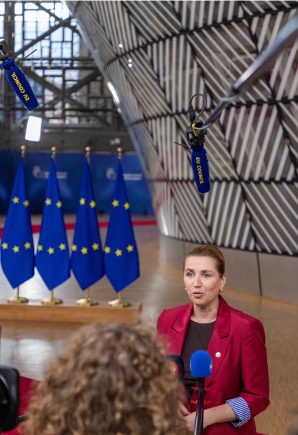 丹麦公开喊话中国

近日，丹麦把旅居台湾省民众的居留证、国籍、出生地全部登记成了