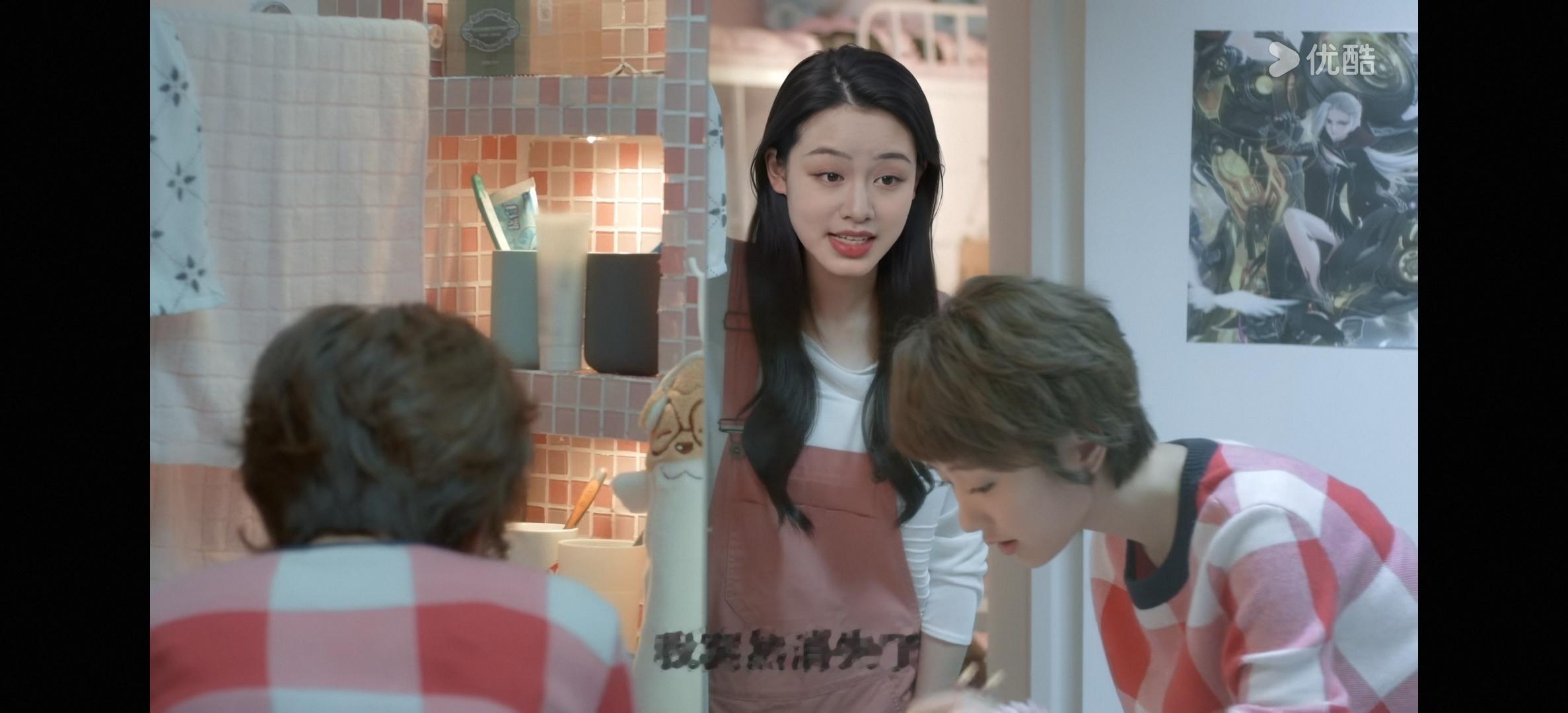 微微一笑很倾城改名换脸重上换脸后的贝微微: ​​​