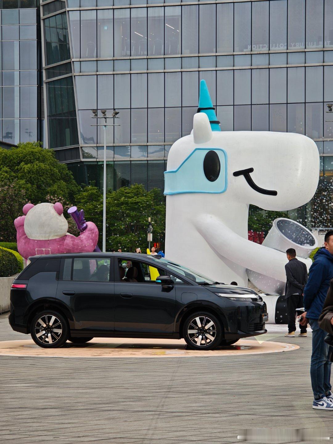 埃安N60的活动居然跟红旗天工凑一块了诶新能源汽车 长沙·长沙梅溪湖国际文化艺术