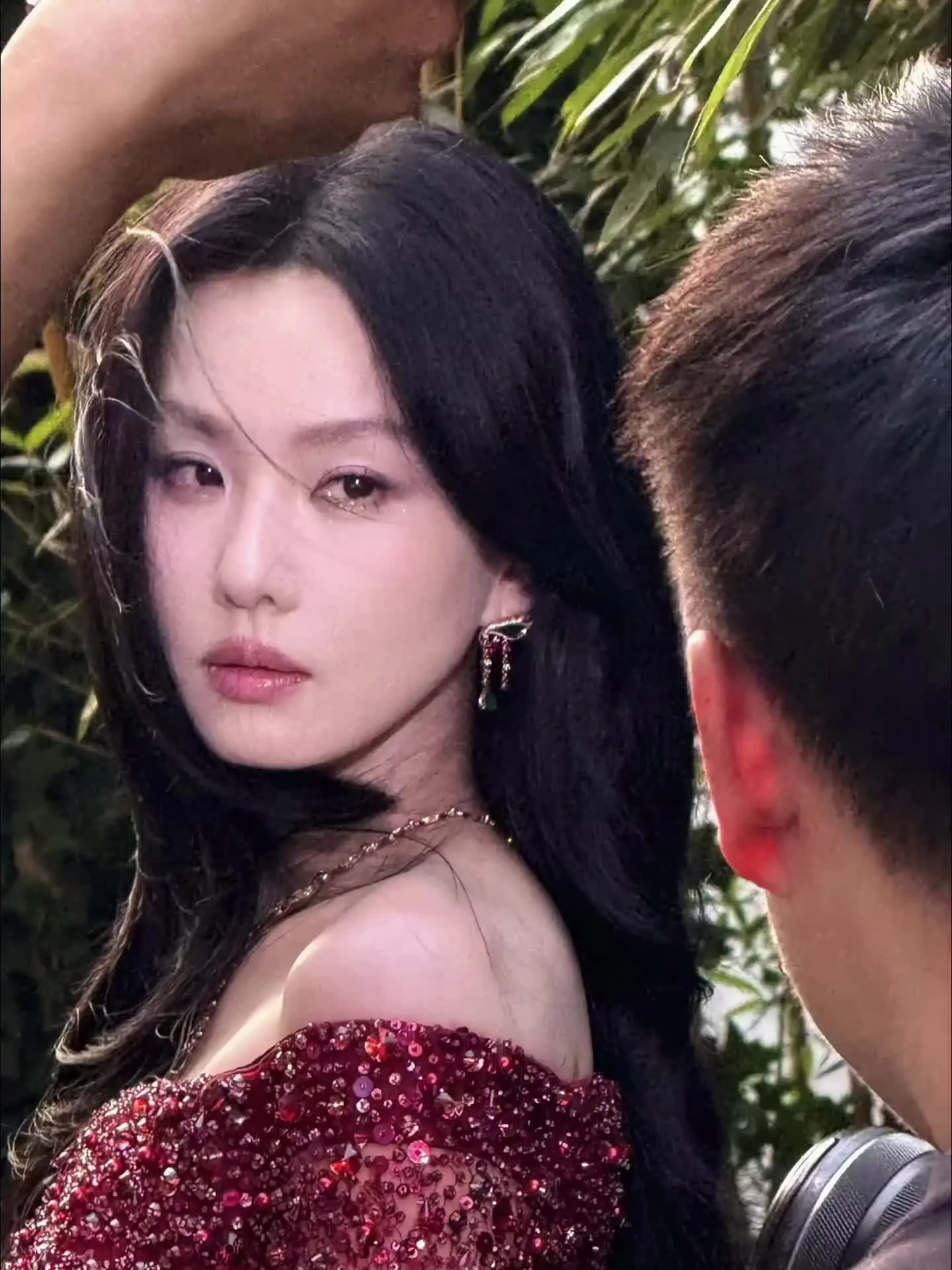 今天淮竹穿了如意红