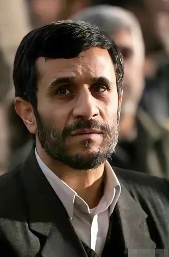 伊朗传来新消息
 
先跟大家说清楚，佩泽希齐扬这话说得一点不模糊，没有任何含糊其