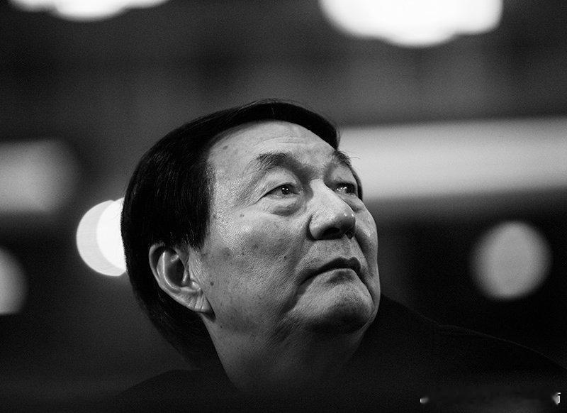 深切缅怀朱镕基总理