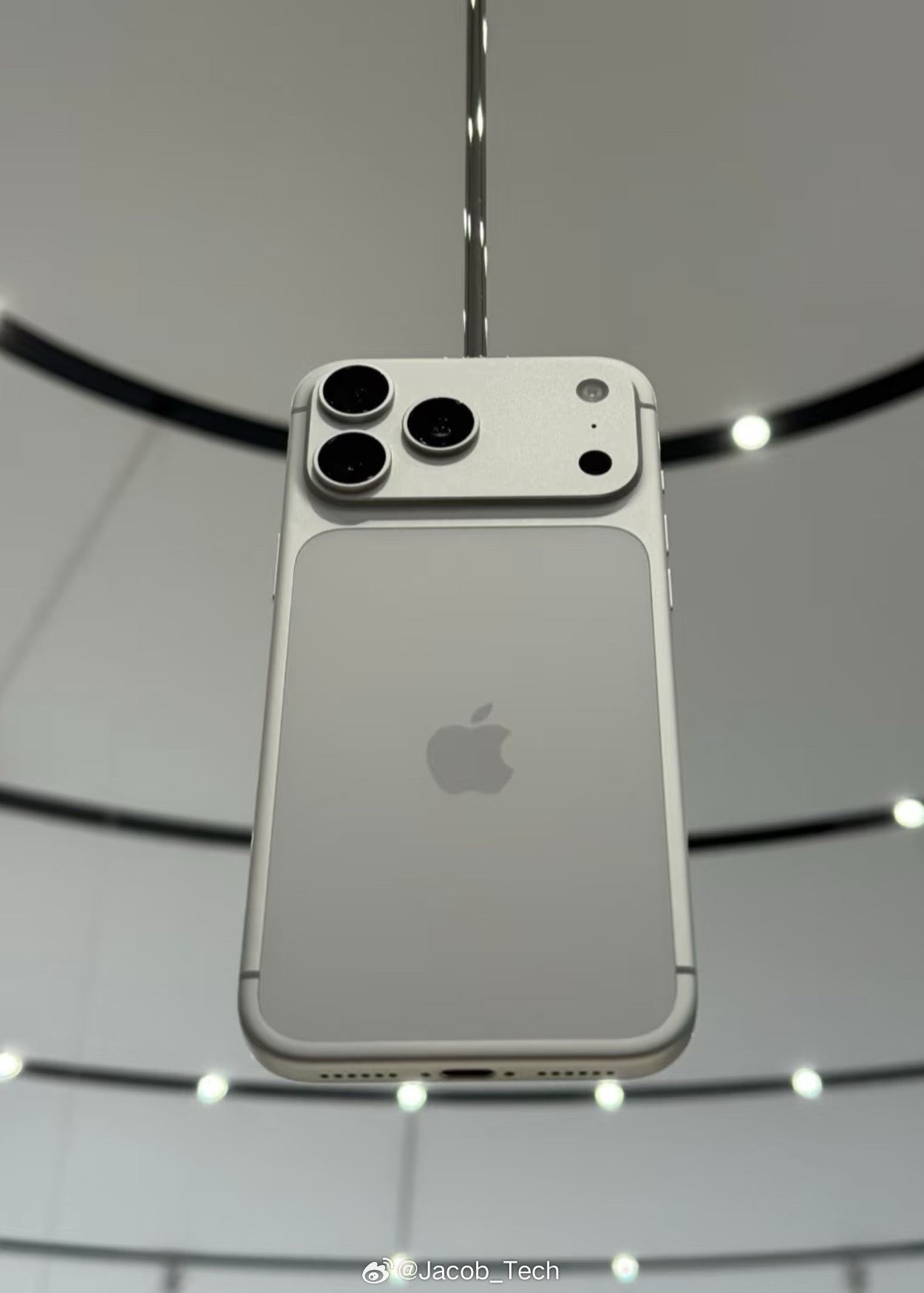 iPhone17ProMax长焦是什么水平4x的长焦，最高支持8x的光学变焦[捂