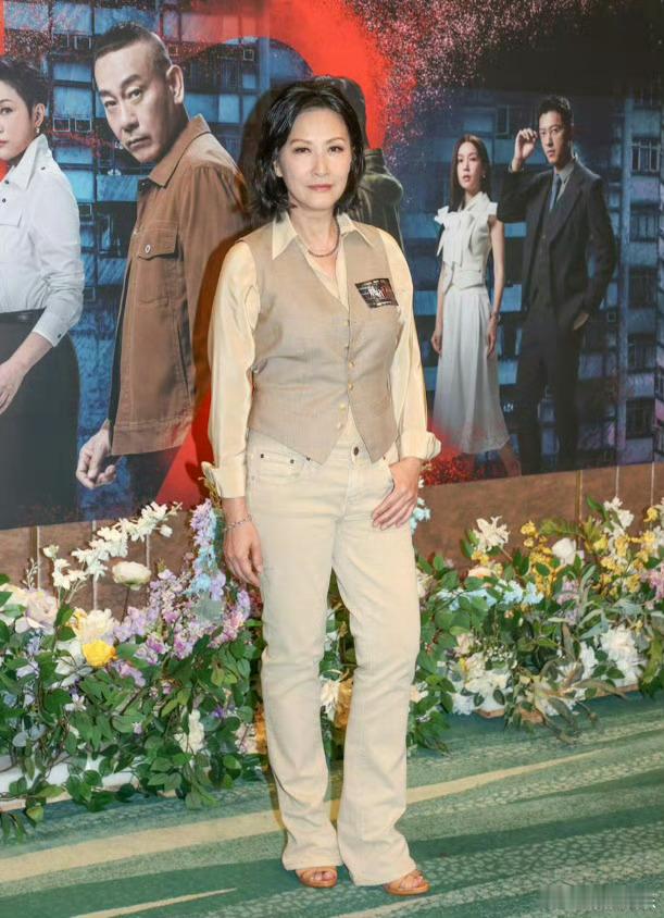 TVB演员陈慧珊转行当老师2025年6月19日，陈慧珊正式受聘为深圳某教育机构首