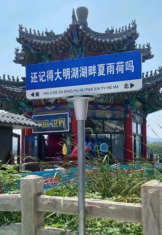 我认为应该管
    现在社会险恶，他们刚刚成年，刚刚踏入社会，虽然有“吃一堑长