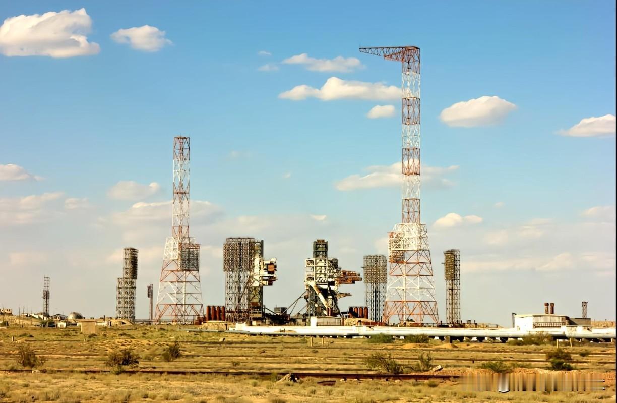 联盟火箭升空，发射台被损坏！

随着联盟21火箭升空，位于哈萨克斯坦境内拜克努尔