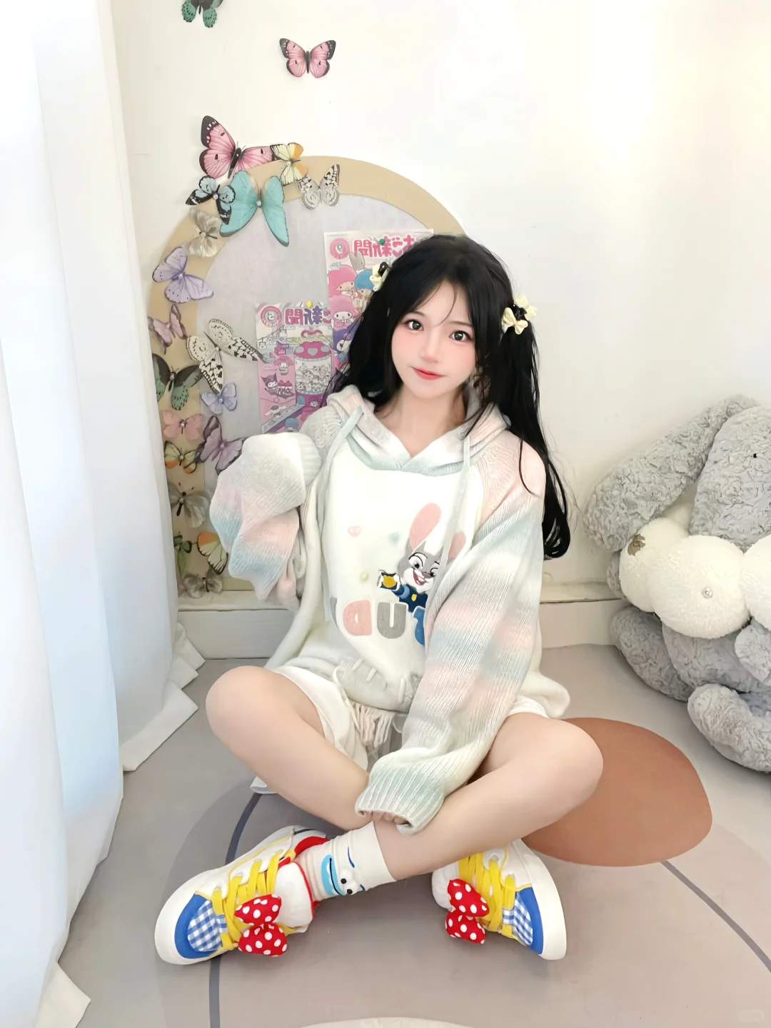 就是爱穿小白袜^