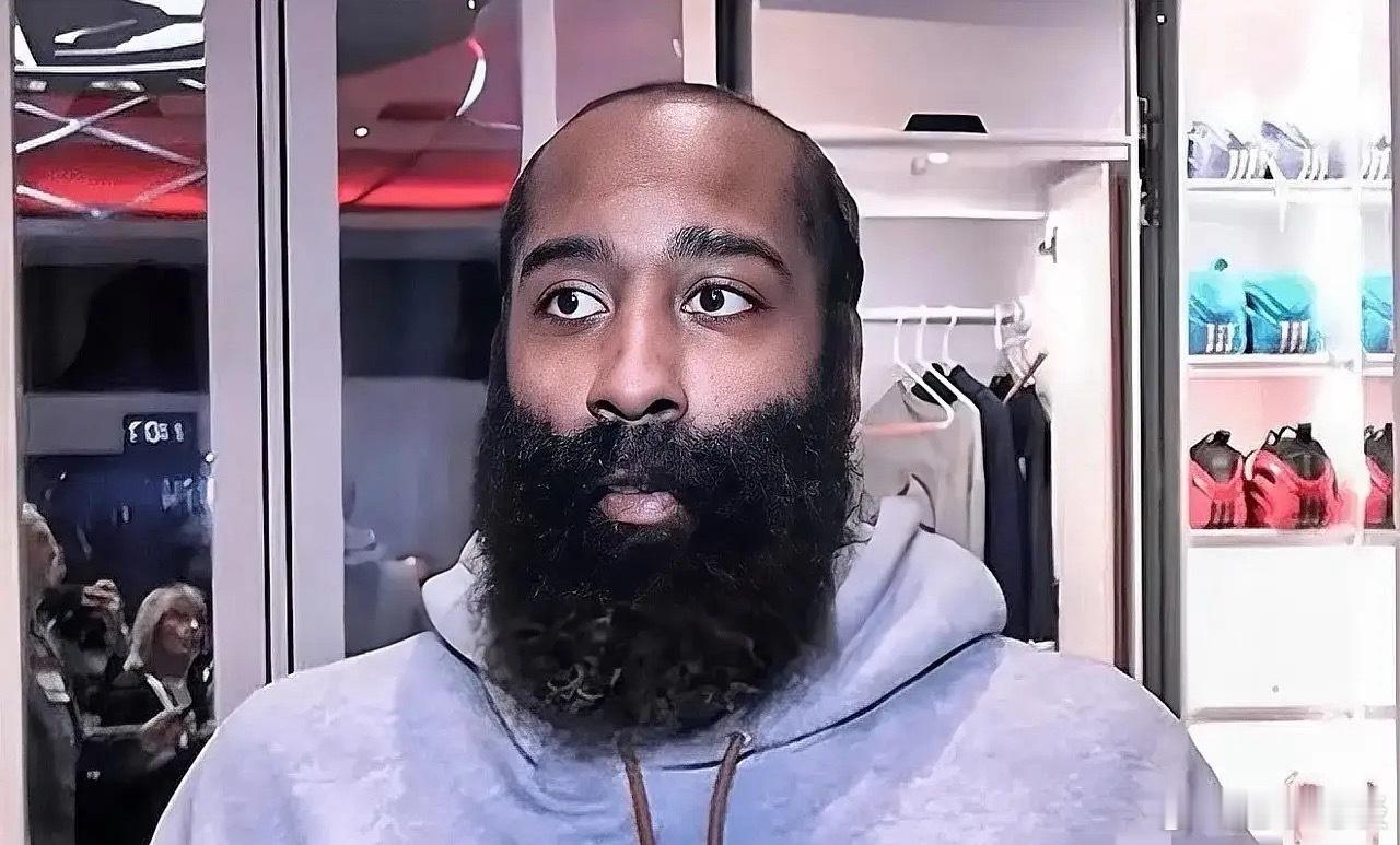 明天快船队铁定输骑士队，原因有三：1、哈登太累了，上一场爆砍55+，这一场不会拉