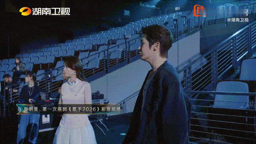 侯明昊说可以失败但不能不做比起安于现状，侯明昊更愿意主动出击，为喜欢的音乐争取一