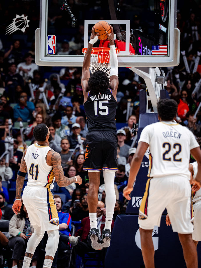 布克抢断，布克助攻马威空接暴扣！领先5分了！几乎一只手已经握住胜利了！2026N