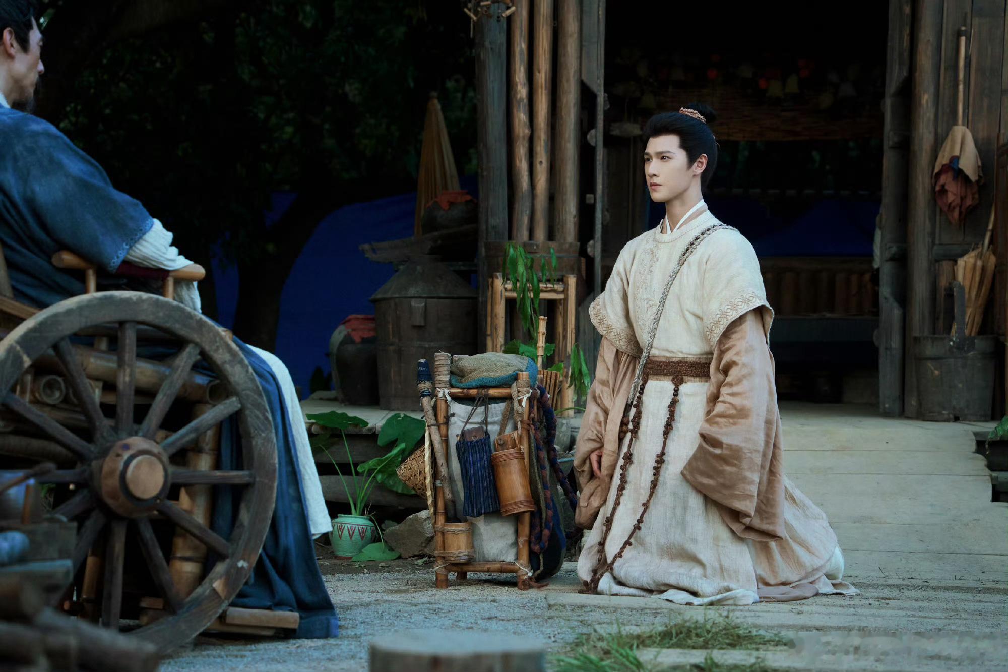 李昀锐《尚公主》杀青剧照，这个言尚真的大事很妙 燥候了🔥 
