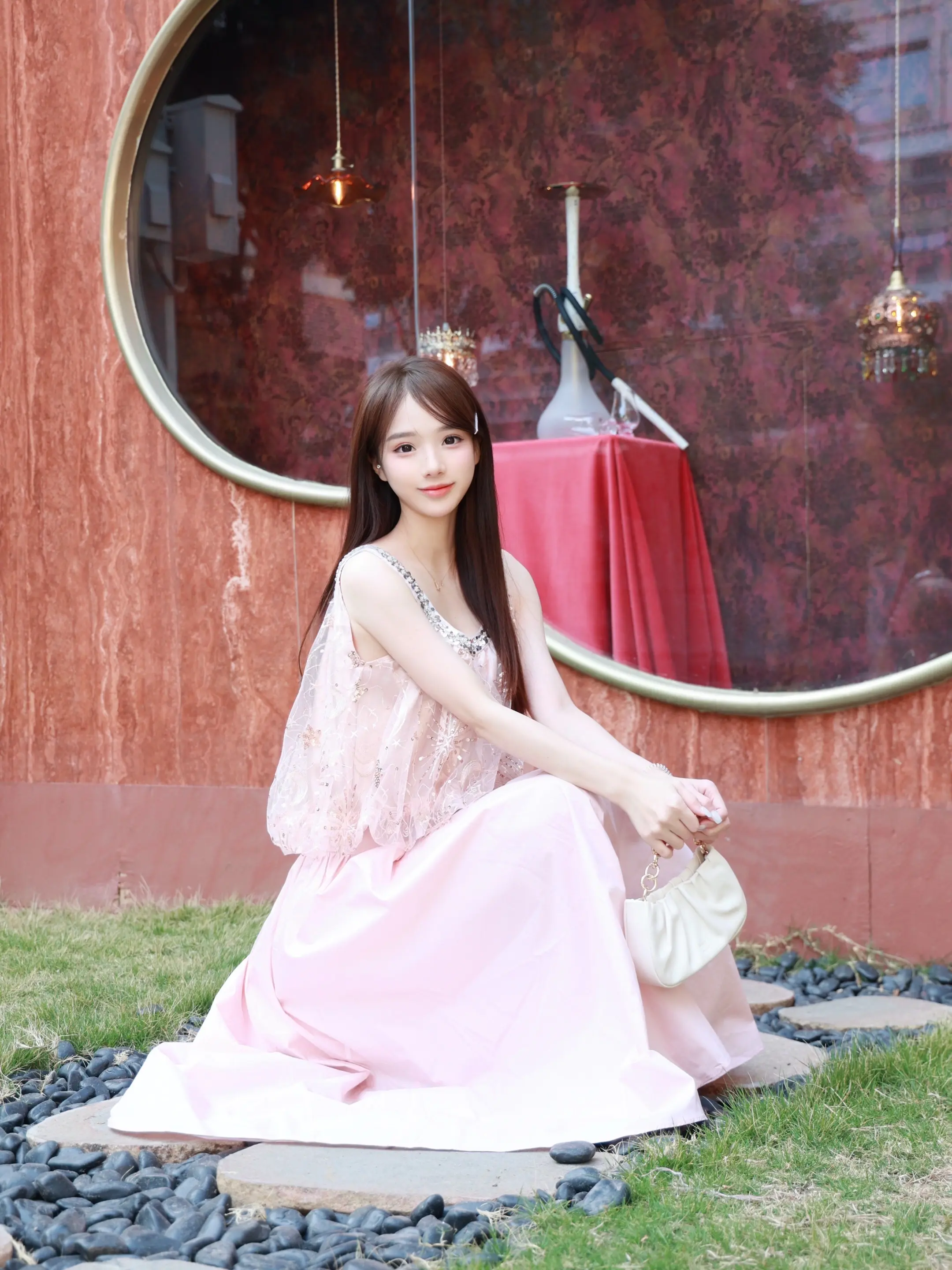 被你牵着的手是不可能的画面.