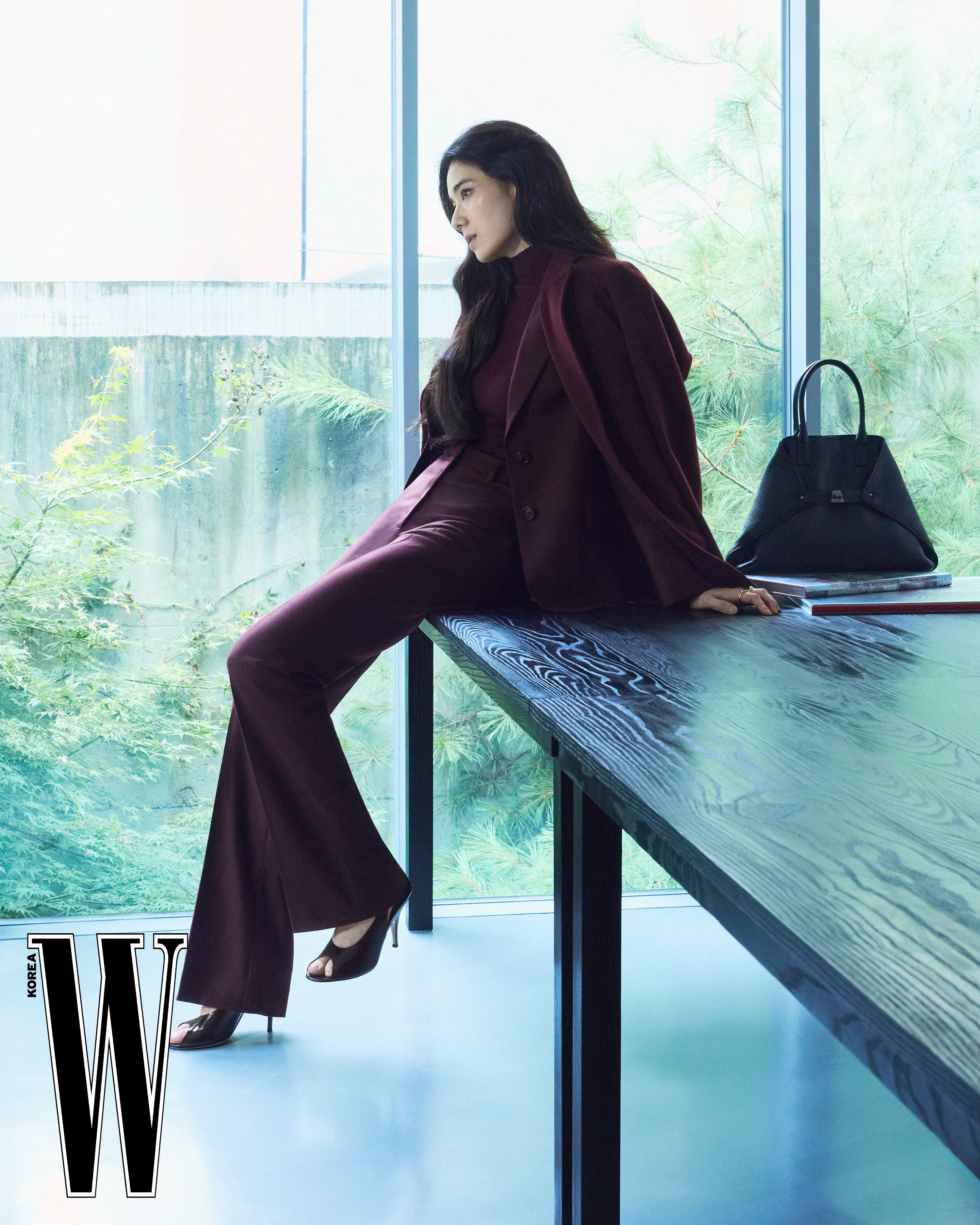 W Korea Vol. 10 / 2026 ：郑恩彩 AKris今年凭借主演新