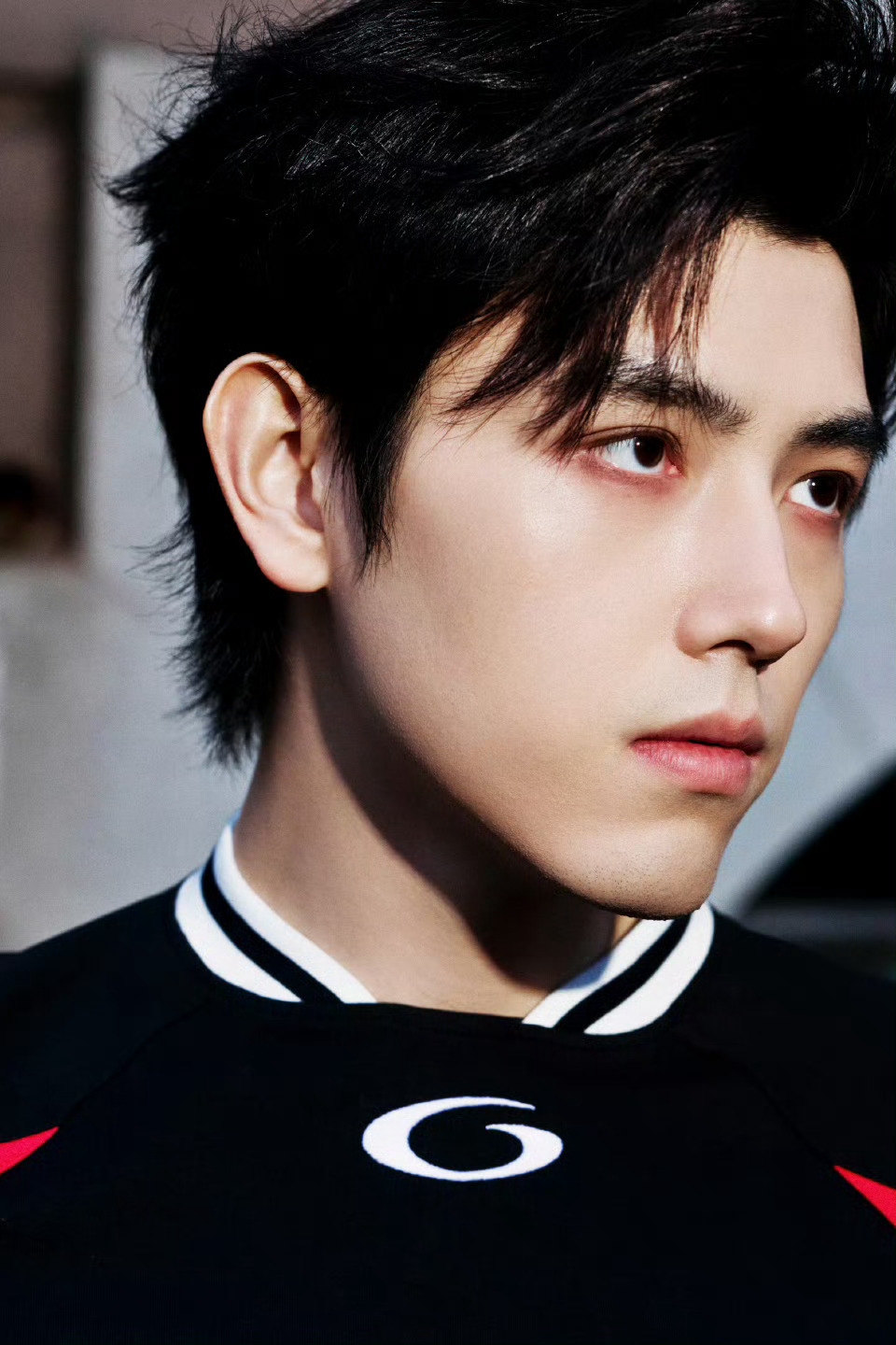 陈飞宇起飞前发的方穆扬12宫格 登机前都要给粉丝发福利！陈飞宇晒方穆扬12宫格，