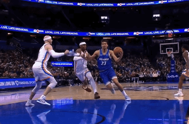 拿鞋盖帽，真有一套！卡鲁索拿鞋封盖