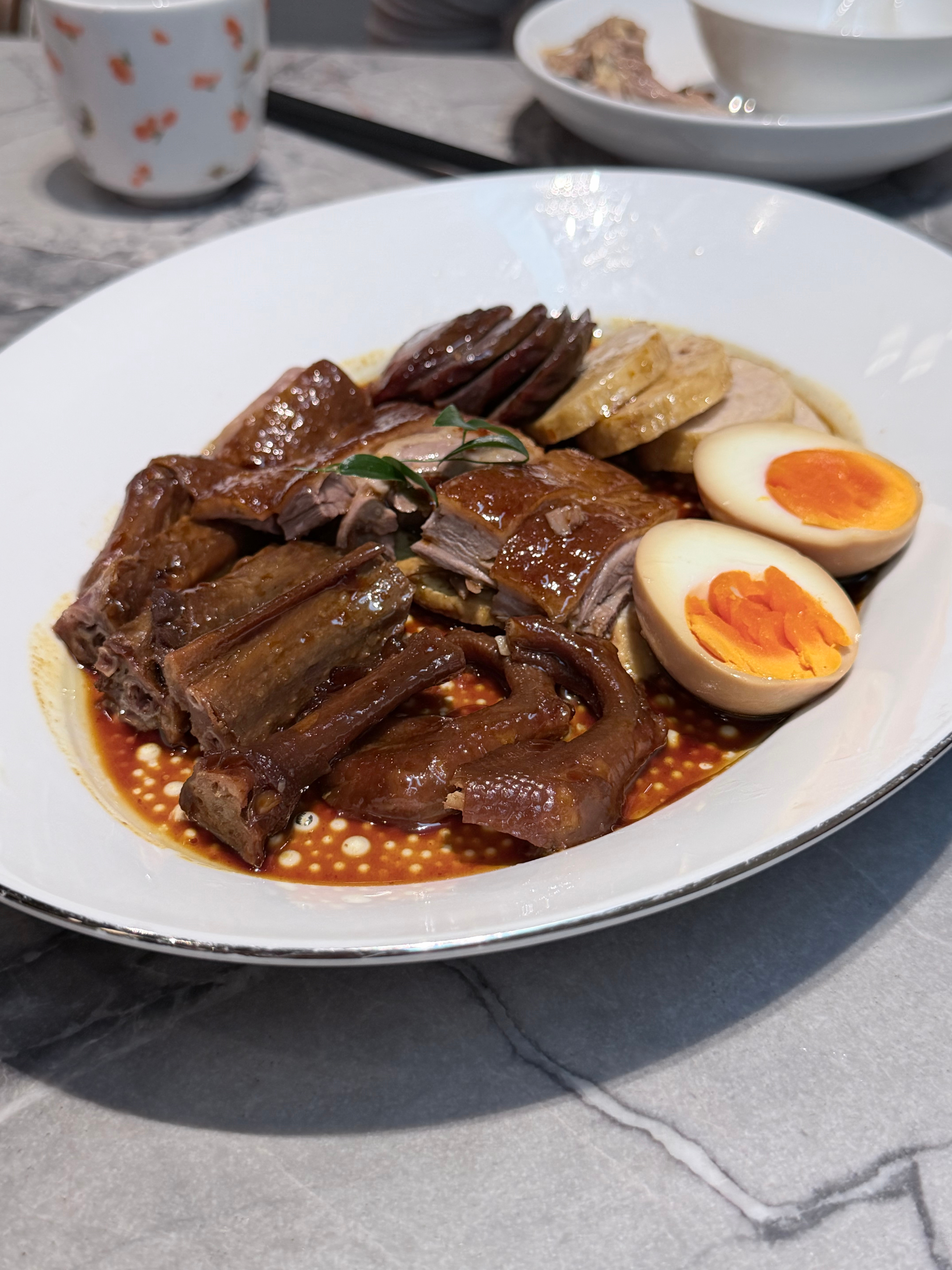 今天吃得没完没了 