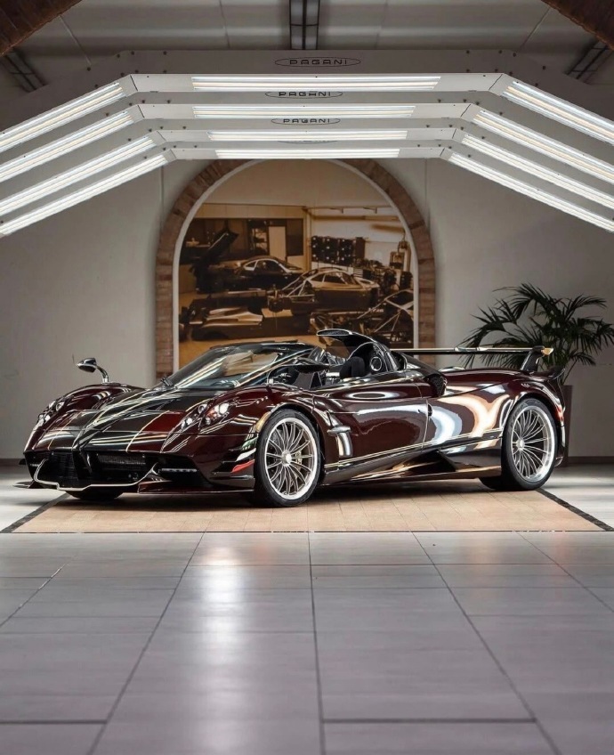 汽车 Pagani Huayra Dinamica EVO! 发动机：双涡轮增压