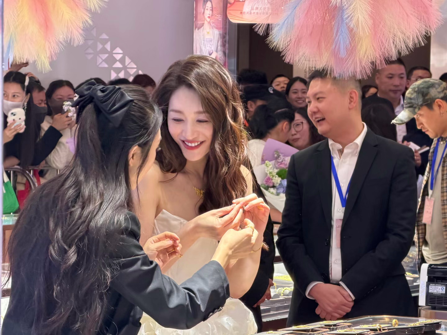 刷到李小冉的图片美晕了，到底是她50还是我50啊李小冉你50岁还是我50岁啊