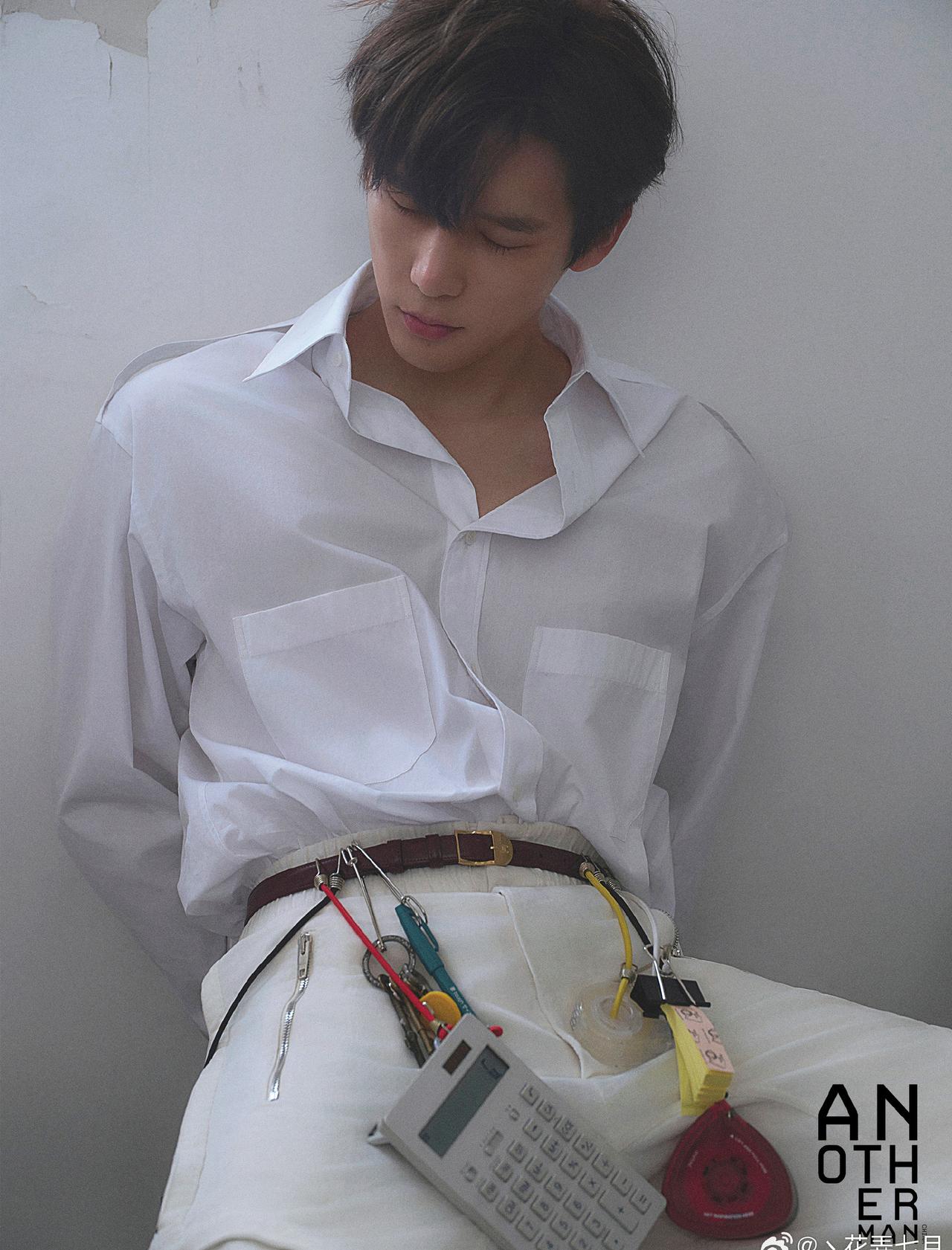 王安宇这般质感也太强了！没想到，王安宇AnotherMan开季刊封面这么强烈！真