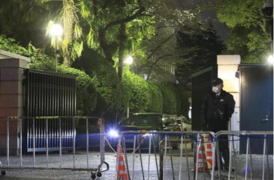 自卫官侵闯中国使馆后，日本紧急起飞F-15战机，东部战区有动作了
 
当地时间3