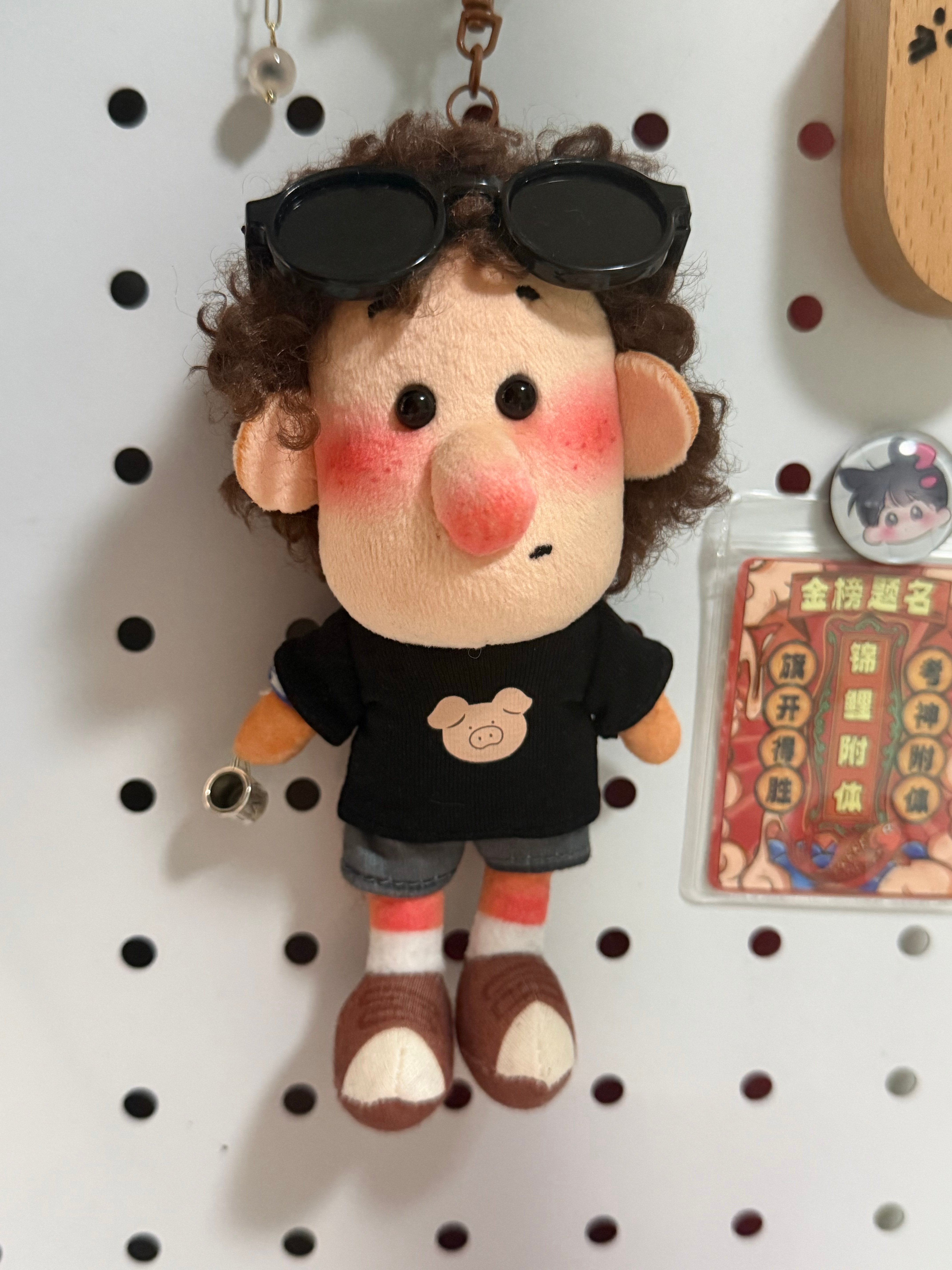我每天发这个你们嫌烦吗，我想给你们看我给他换衣服🫡 