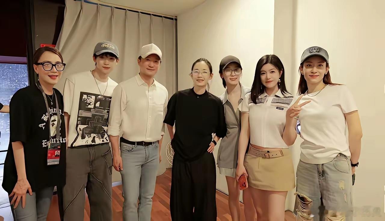 为什么即使大热天的，他们也都喜欢戴着帽子？ 