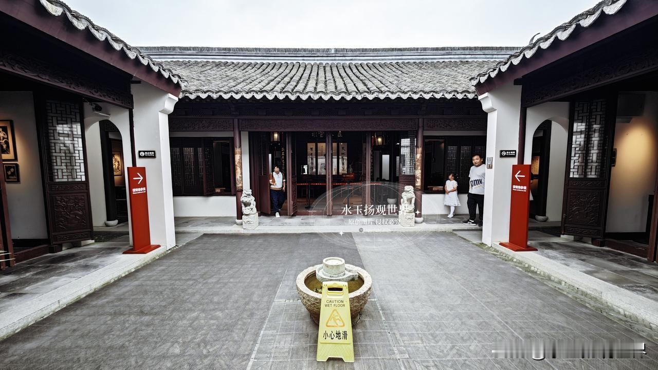 在浦东川沙的老城烟火里，藏着一座静静伫立的江南宅院，它有个雅致的名字——内史第，