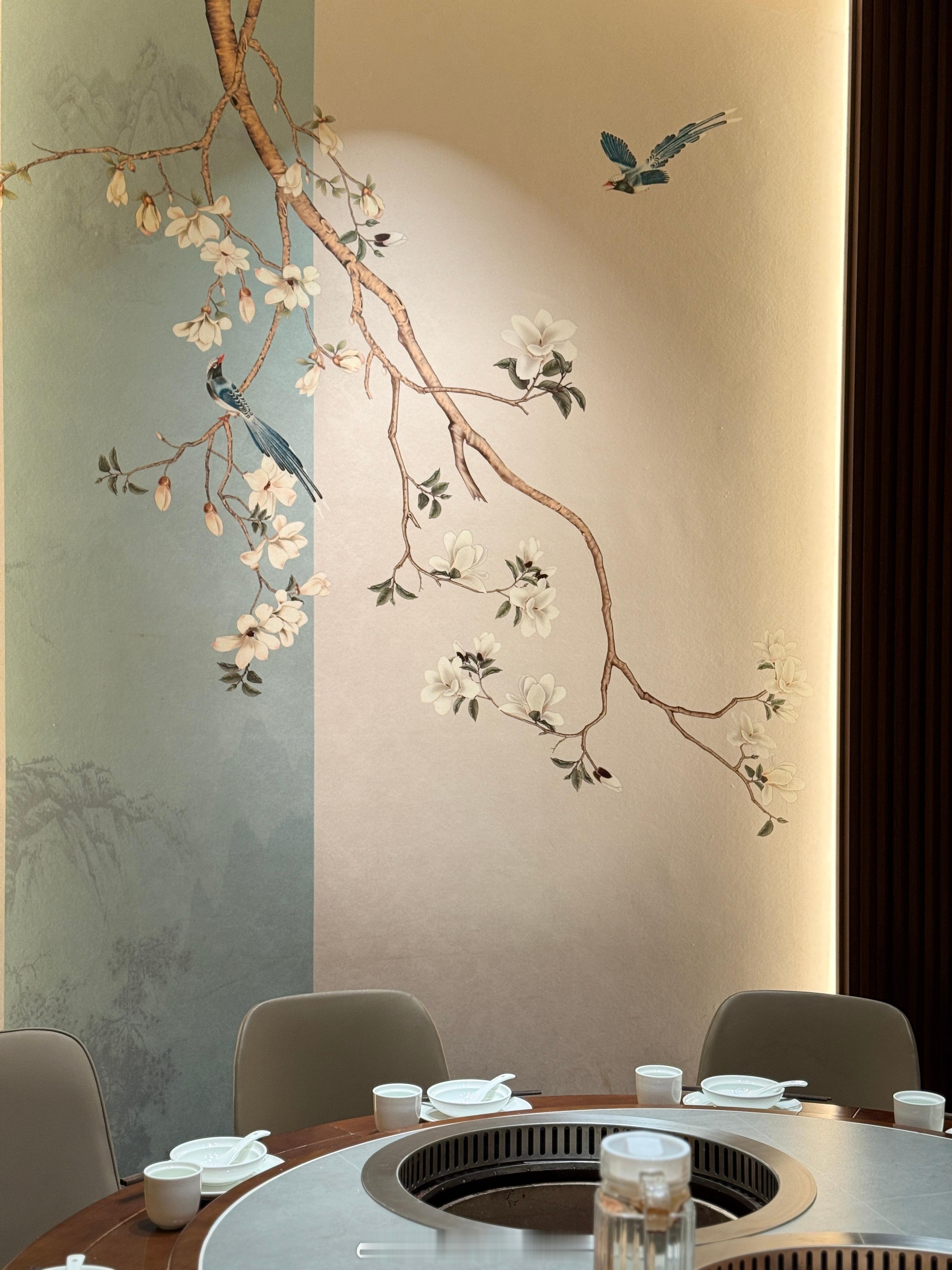 老公惦记着看大妈。出院一直没时间过来。昨天老妈摔了，我们回顺义，我跟老公说联系一