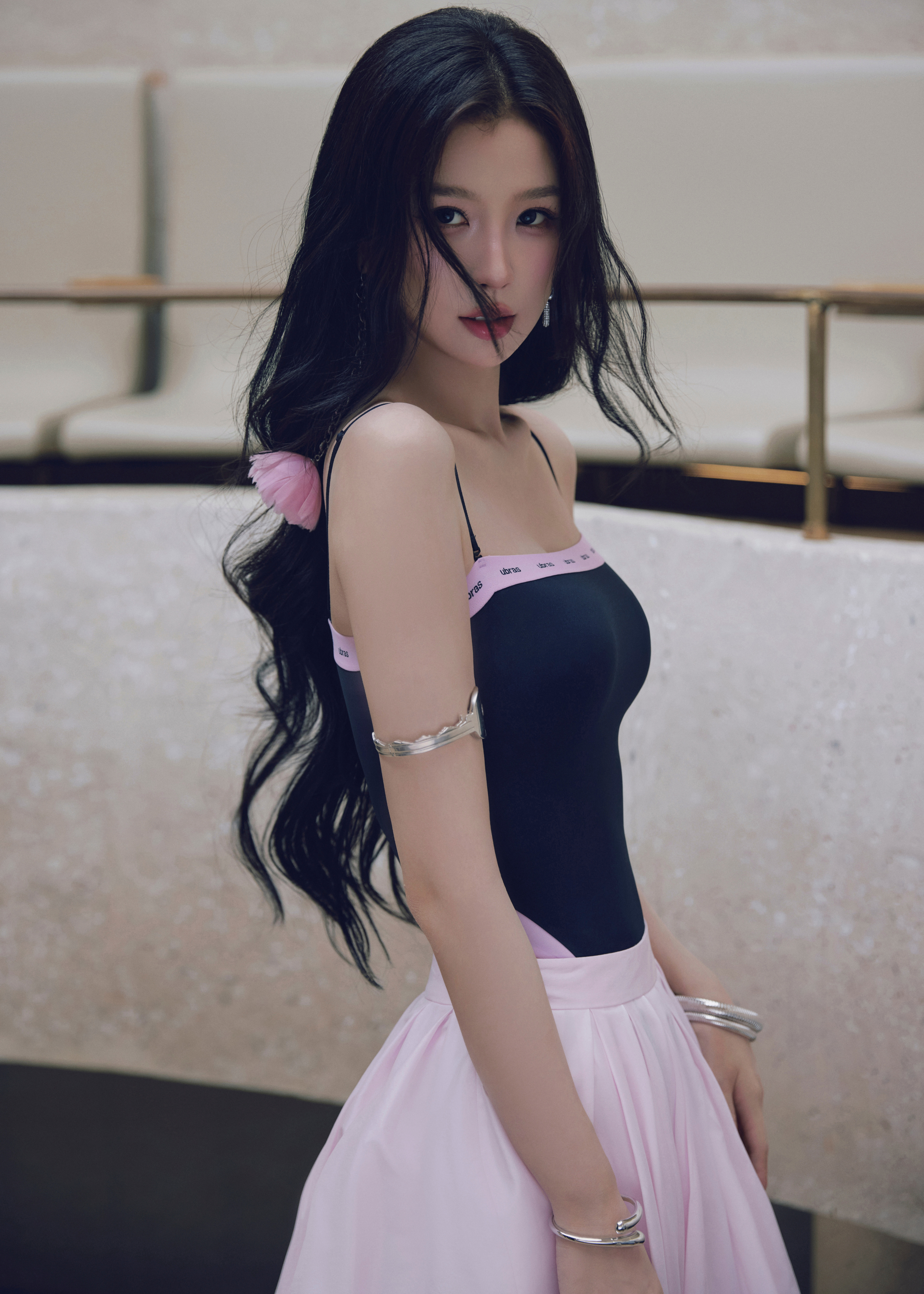 这张美哭了卧槽好瘦
