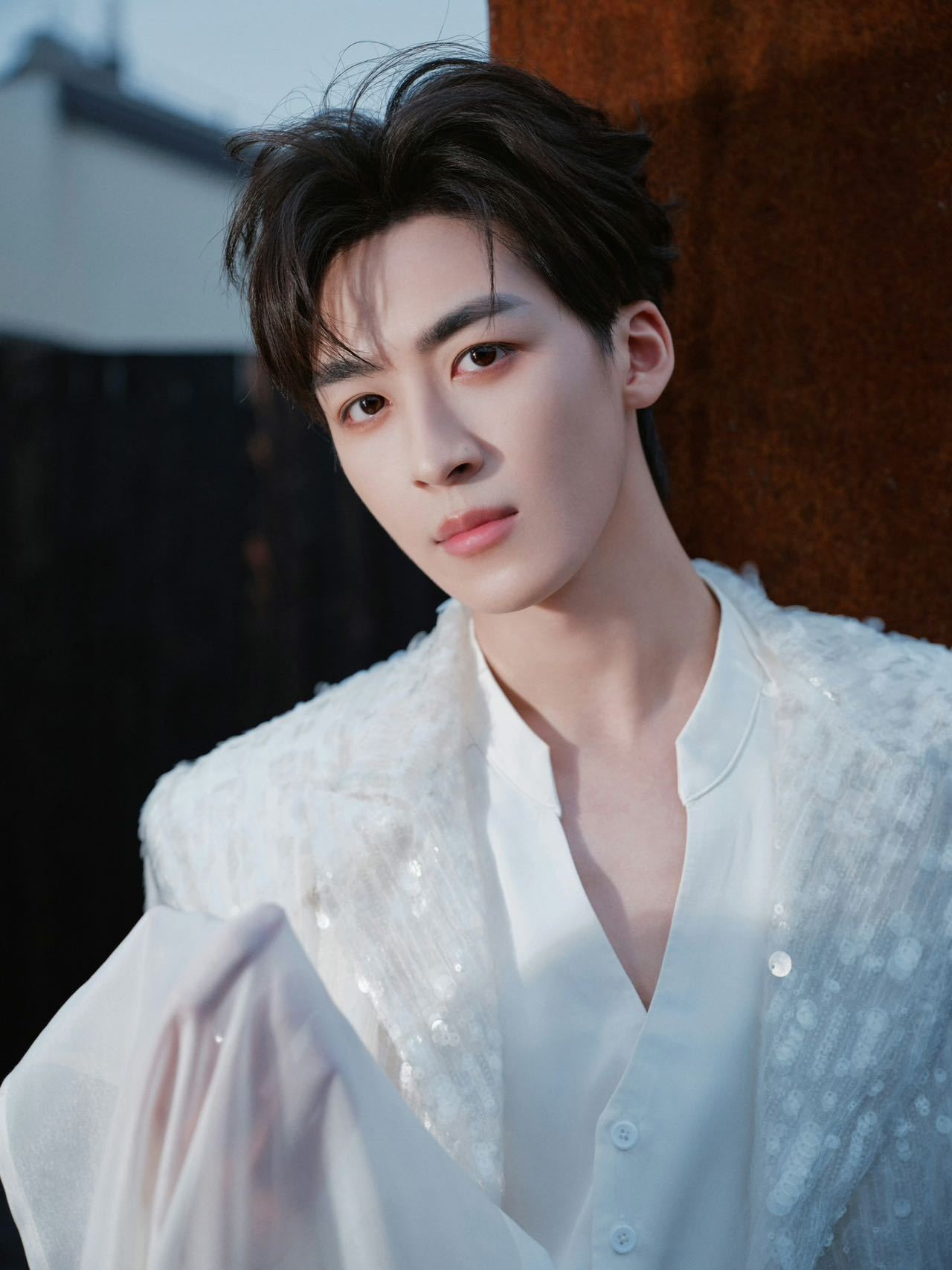 何洛洛大夫我的心好不舒服 宝珠刚开机我已经开始期待了。何洛洛这个宋医师，光是站在