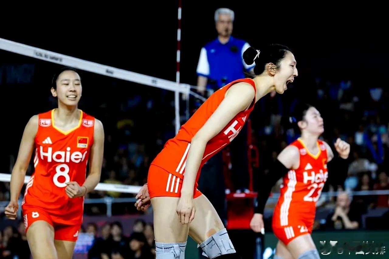 中国女排3-1墨西哥女排，赢得女排世锦赛小组开门红。女排先丢一局，是这两点及时调