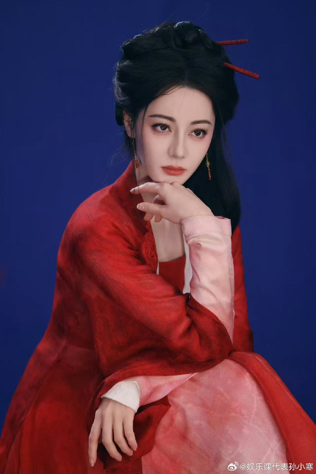 迪丽热巴陈飞宇白日提灯定档白日提灯真来了迪丽热巴陈飞宇白日提灯定档