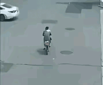 世界之大无奇不有，

这样能刹车？