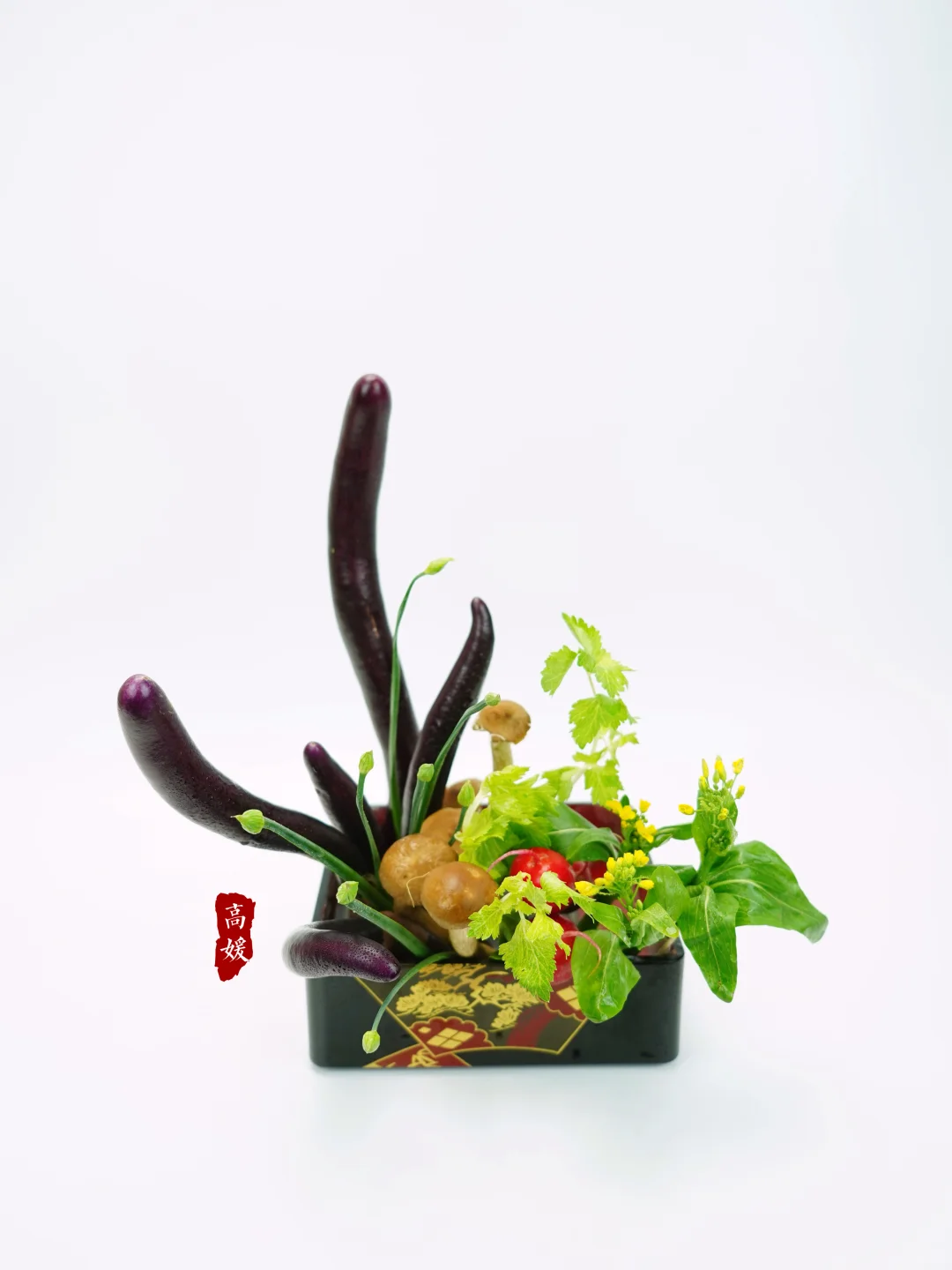 尊敬的客人，您的蔬菜拼盘来了