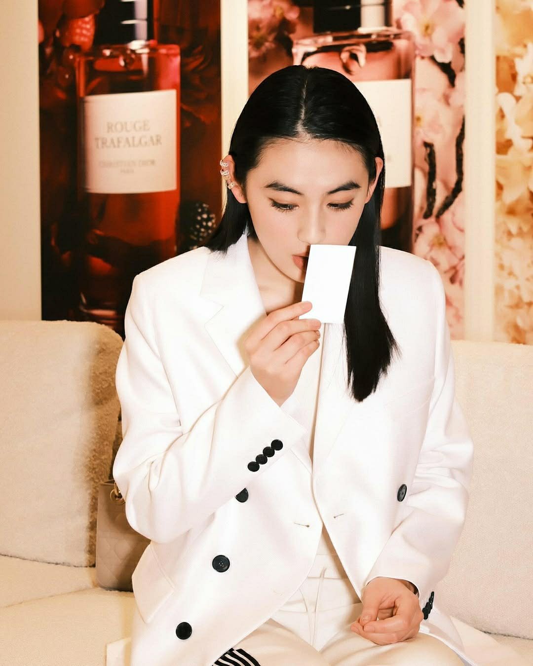 日娱新闻  八木莉可子  八木莉可子2月12日ins。 