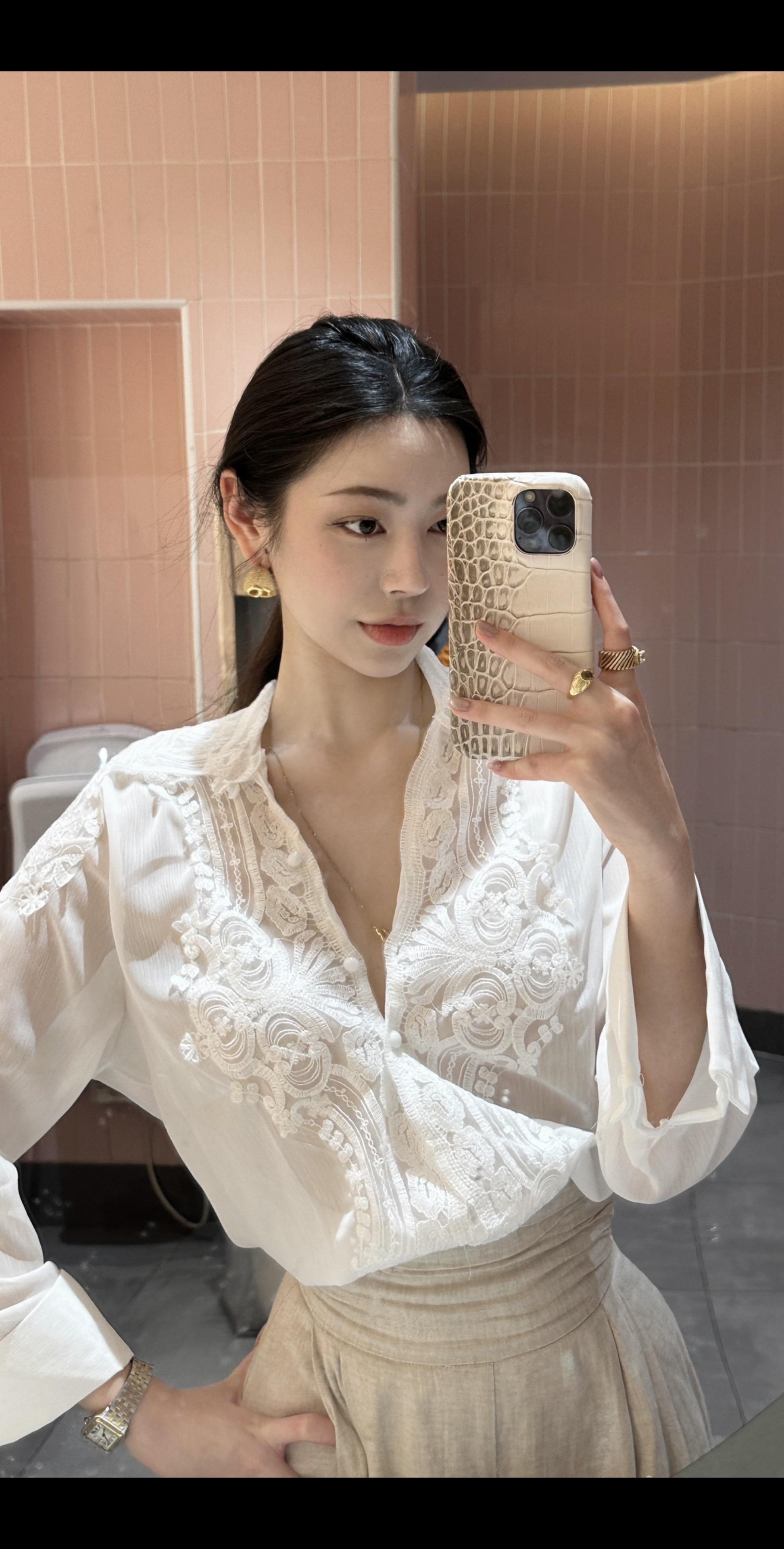 不标榜特立独行 只是恰好与众不同