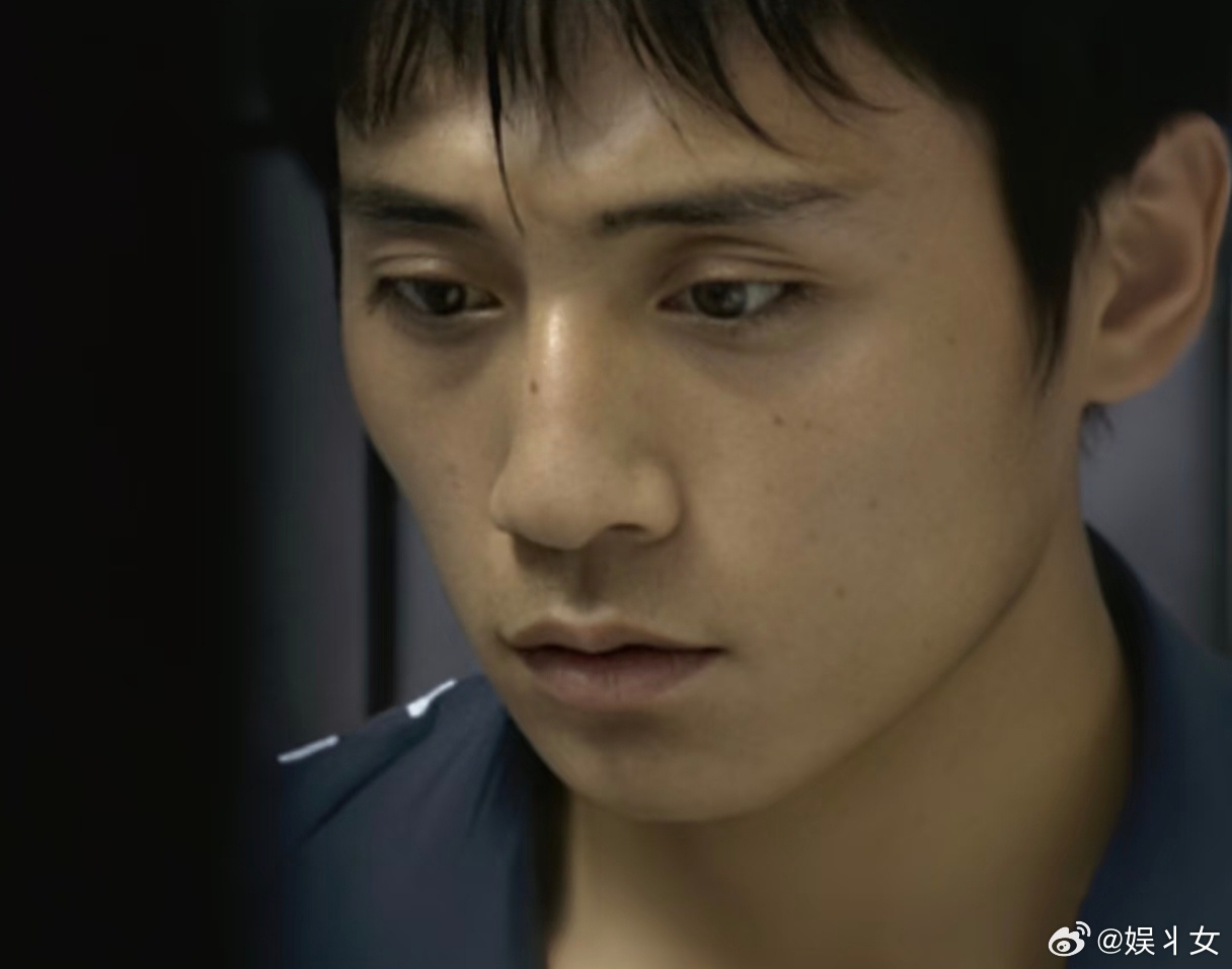 刘烨时隔7年重回剧圈 内娱演技天花板回归！刘烨七年沉淀带来《剧集叵测》，审讯戏的