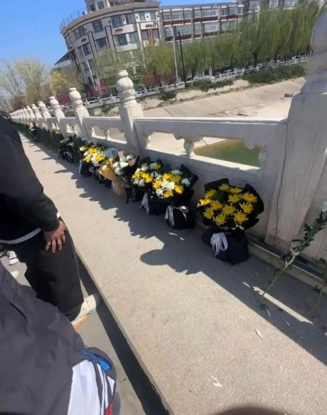 看到这则新闻，我久久无法平静。为战友的离去而痛心，为他们的英勇而深深敬佩。
近日