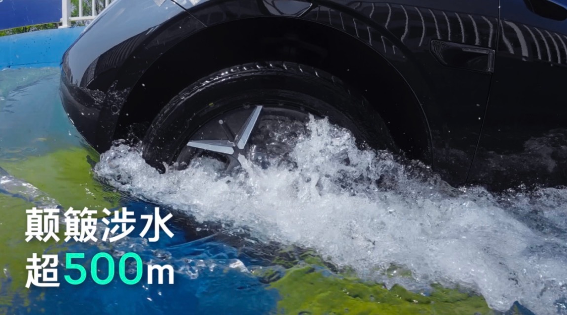 被虐完的电池装车还能再开吗领克10EM-P9月8日正式上市之前看新闻总担心新能源