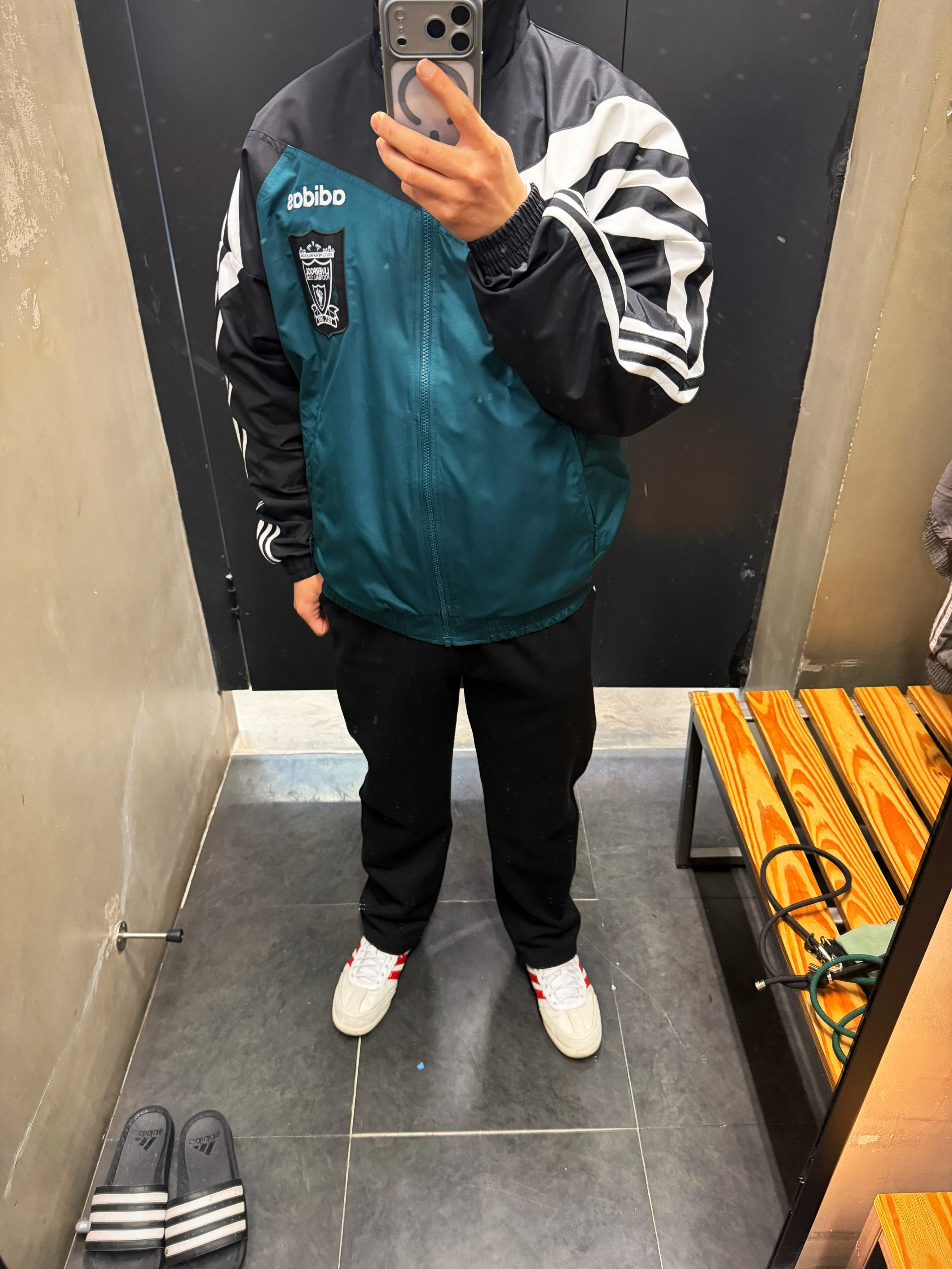 原汁原味➕嘉士伯广告，必须冲！阿迪达斯贤聊球衣利物浦