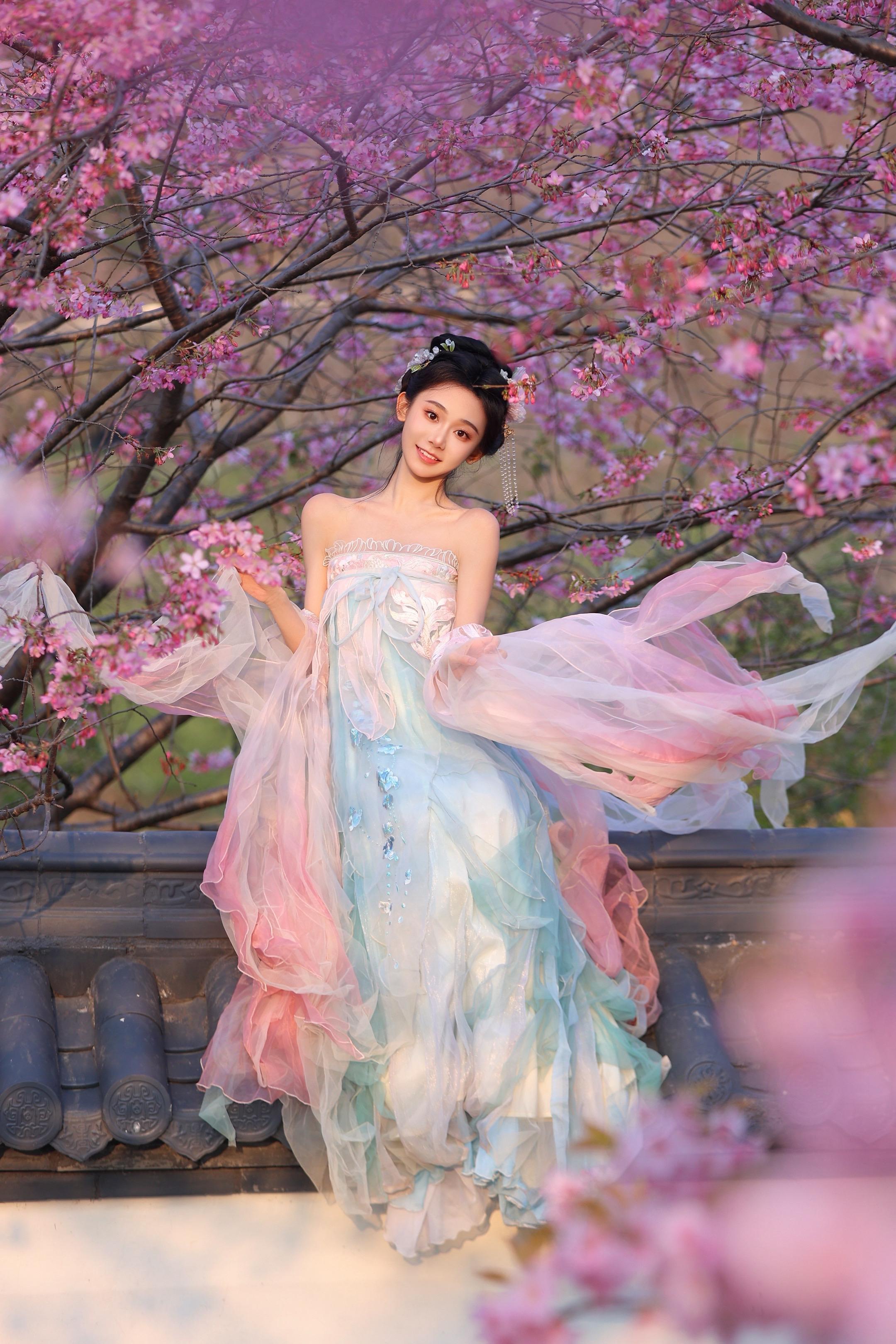 三月赏一次花开，5🈷️赏一次花落。