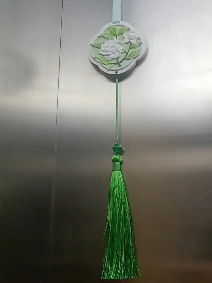 新来的散户，慢慢会发现一条规律：每逢大事必大跌。
规律找的没错，近两年来，只要有