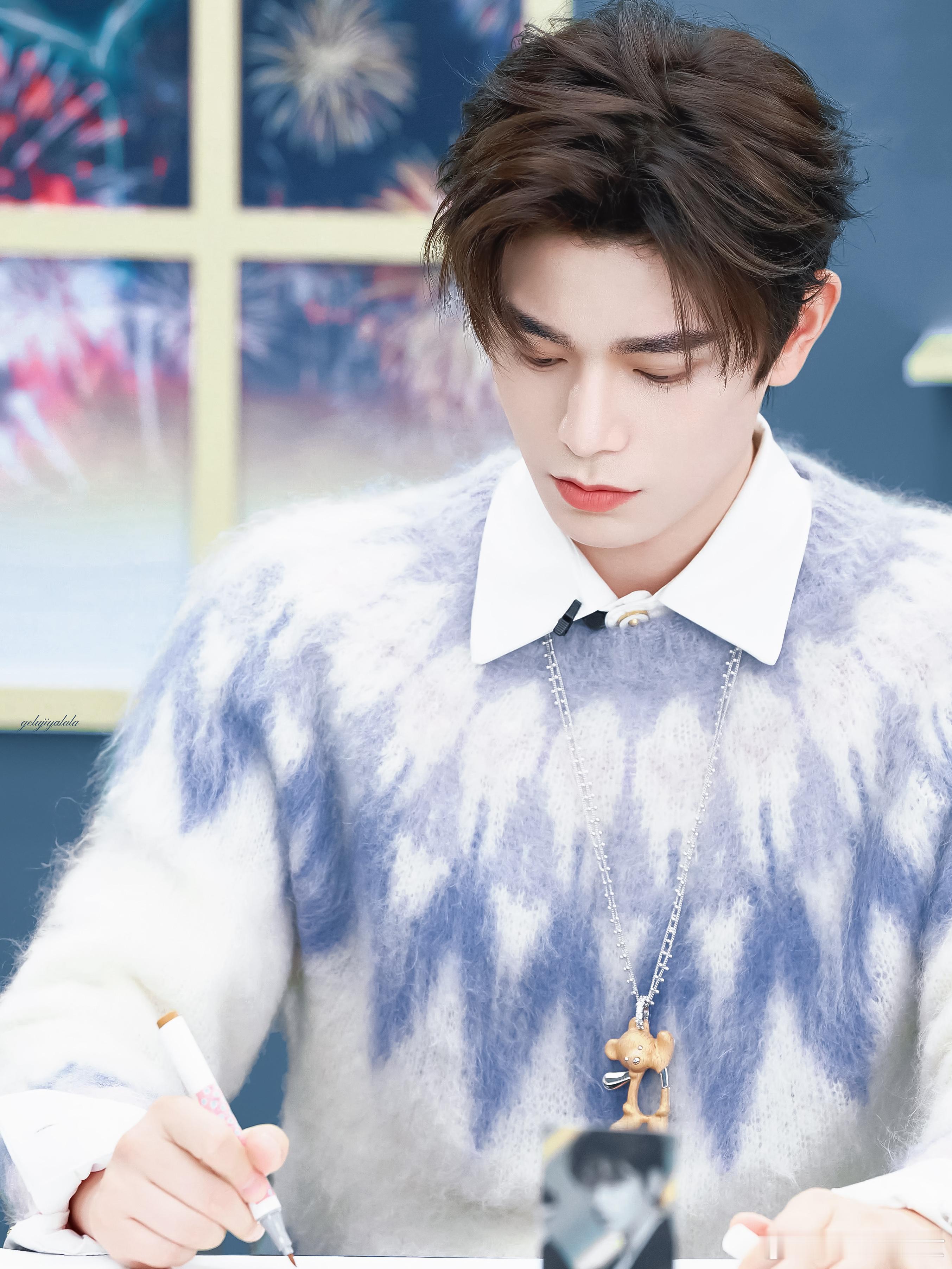 丁禹兮张海侠 dyx丁禹兮南部档案 明明山南水北都走遍 却望你一眼就万物不见 眼