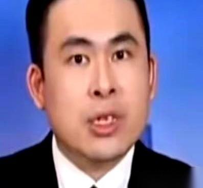 别再争日本敢不敢了。
它一张官方文件，新加了五个字——“对敌反击能力”，直接把几